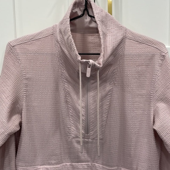 Lululemon Athletica 2020 Pack Light Pullover in Porcelain Pink - Picture 2 of 16